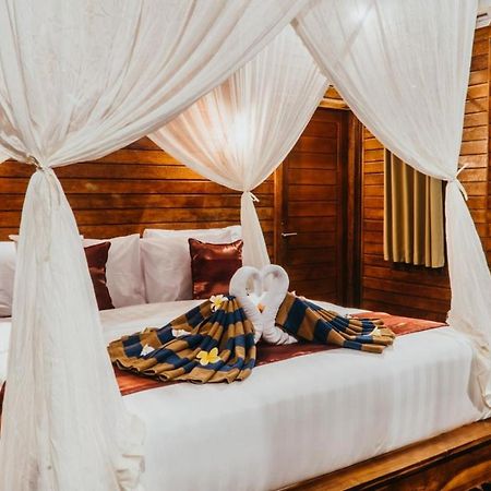Taman Tirta Villa Lembongan Buitenkant foto